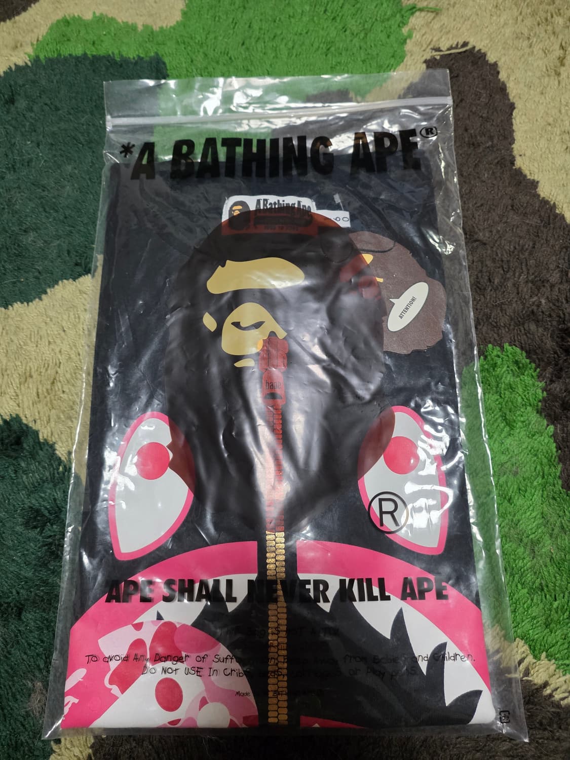 [160] 베이프 ABC 핑크카모 마일로 인 샤크 반팔티 블랙 키즈 상품이미지3