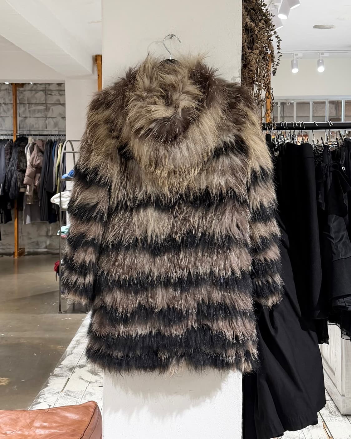 이자벨마랑 브라운 폭스 라쿤 퍼 후드 코트 상품이미지7