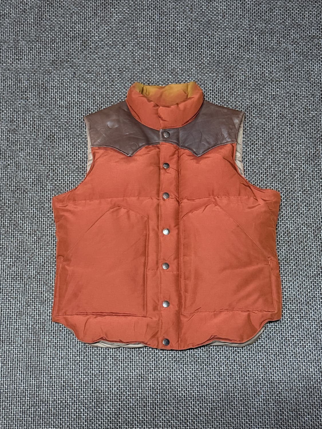 슈가케인 구스다운 레더 베스트 상품이미지1