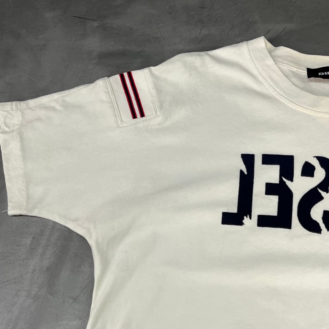  디젤 로고 프린팅 반팔티 y16040 상품이미지4