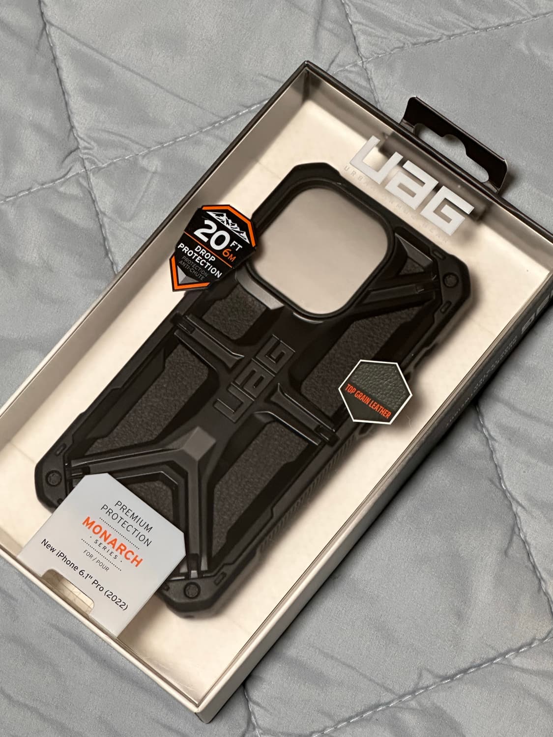 UAG 아이폰 14프로 케이스 상품이미지1