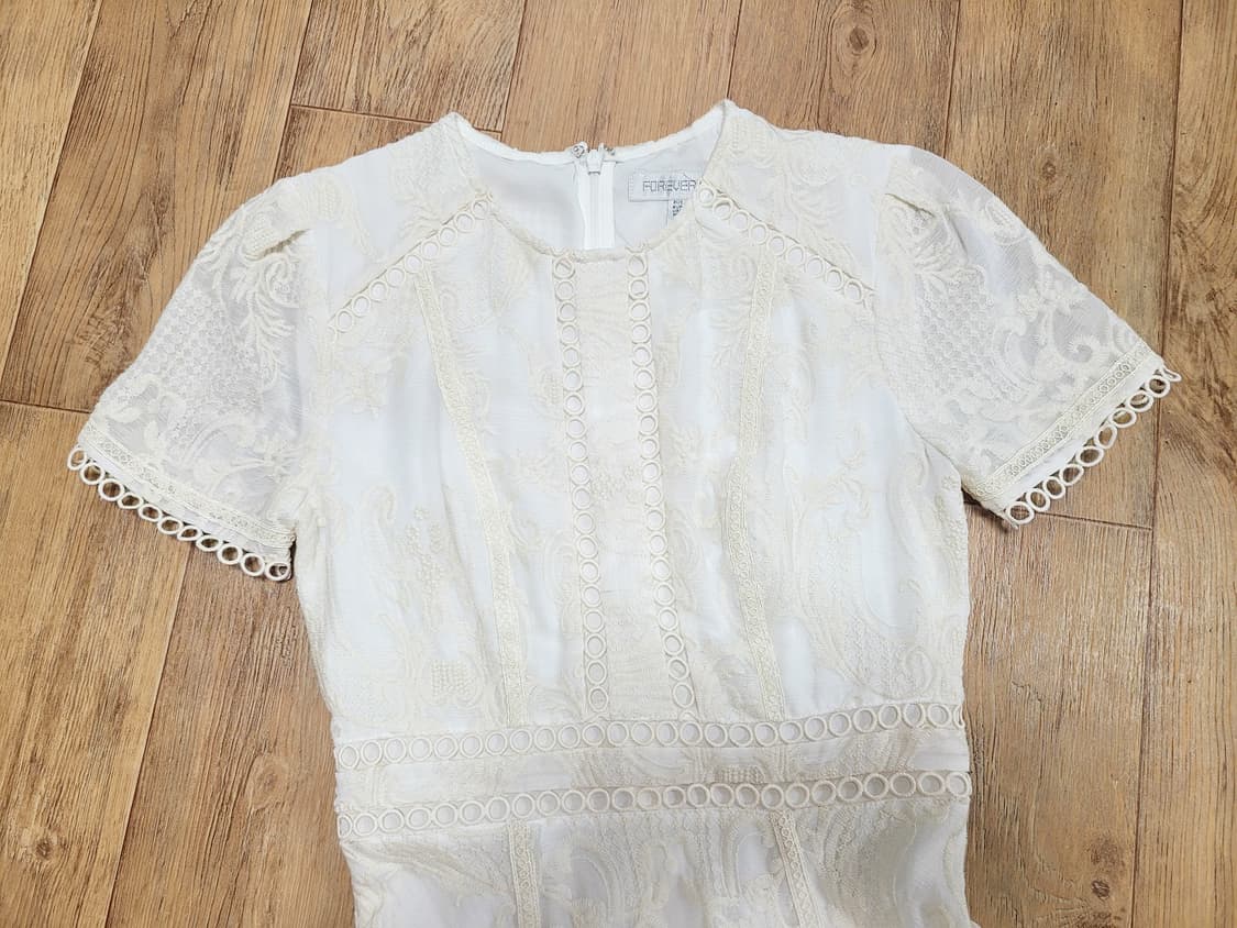 포에버뉴(forever new) 펀칭 자수원피스 44 상품이미지4