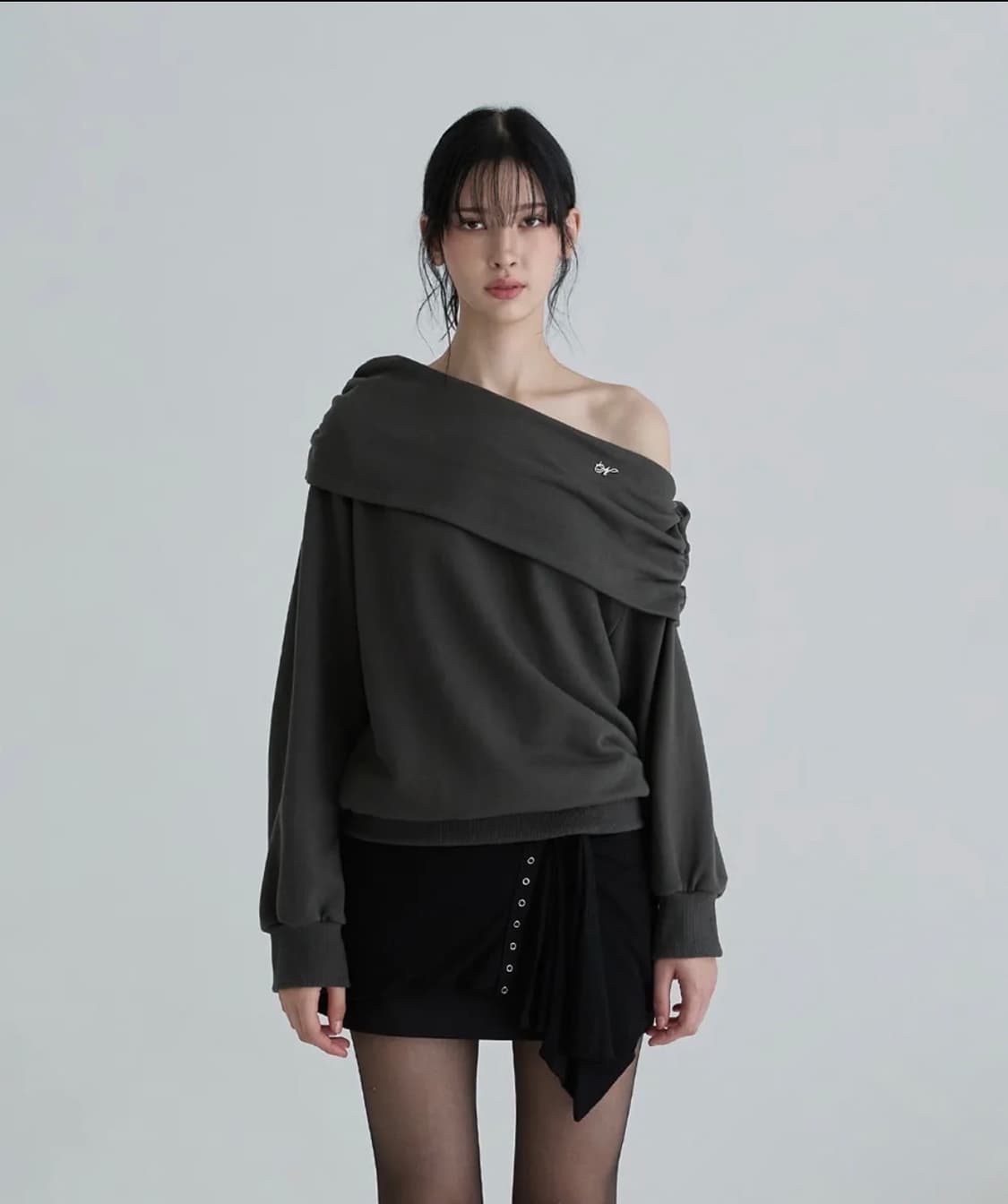 낫 유어 로즈 드레이프 심볼 스웻셔츠 (차콜) 상품이미지1