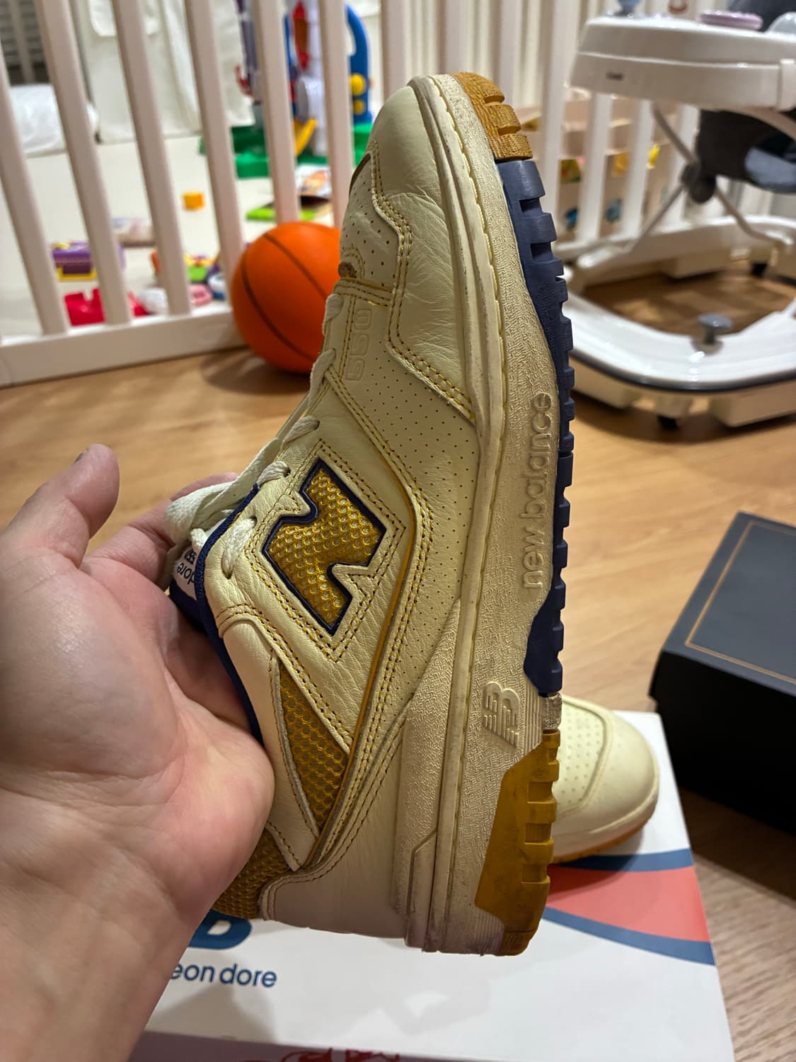 에임레온도르X뉴발란스 550 275 상품이미지4