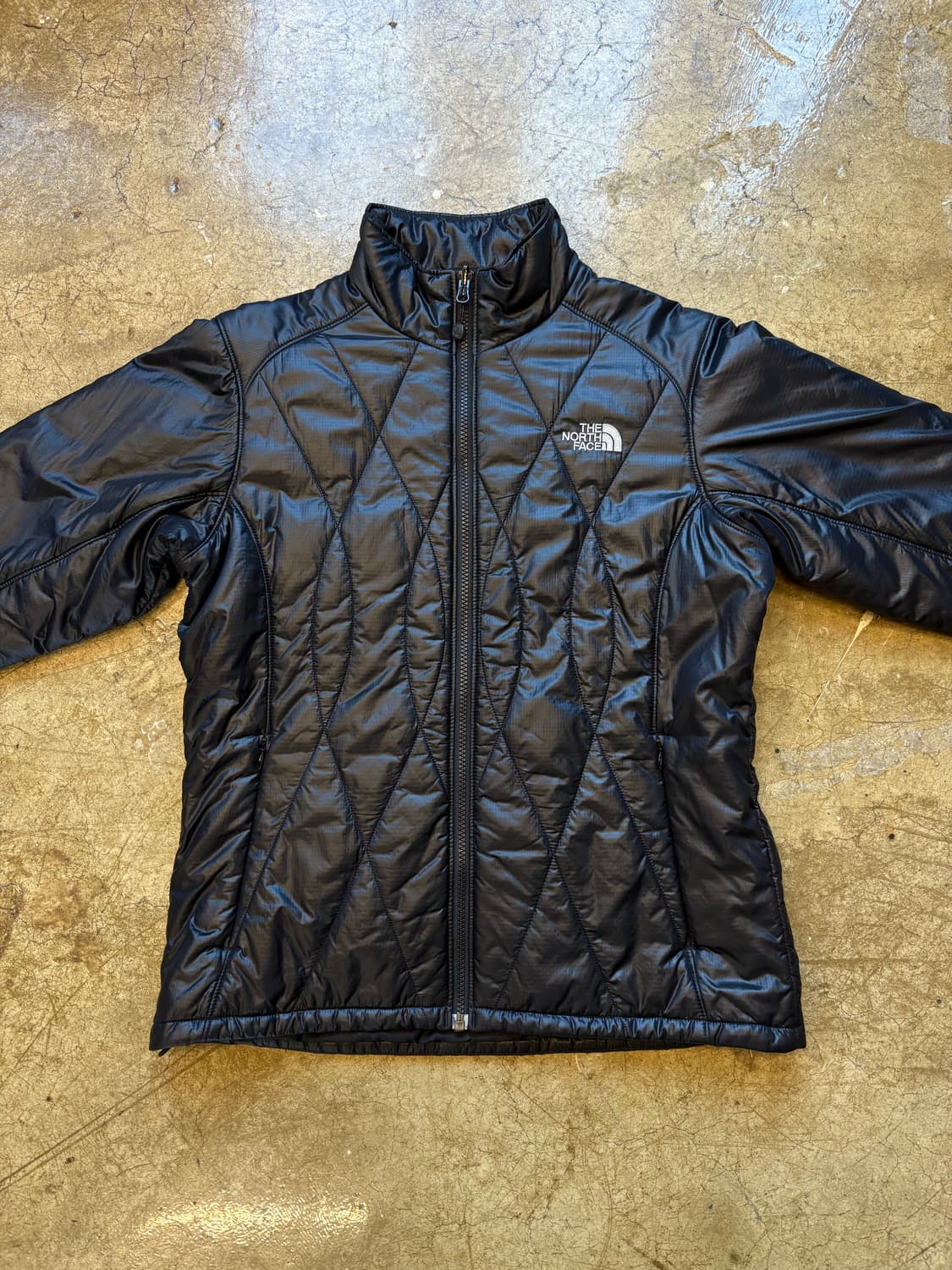 노스페이스 블랙 경량 패딩 상품이미지2