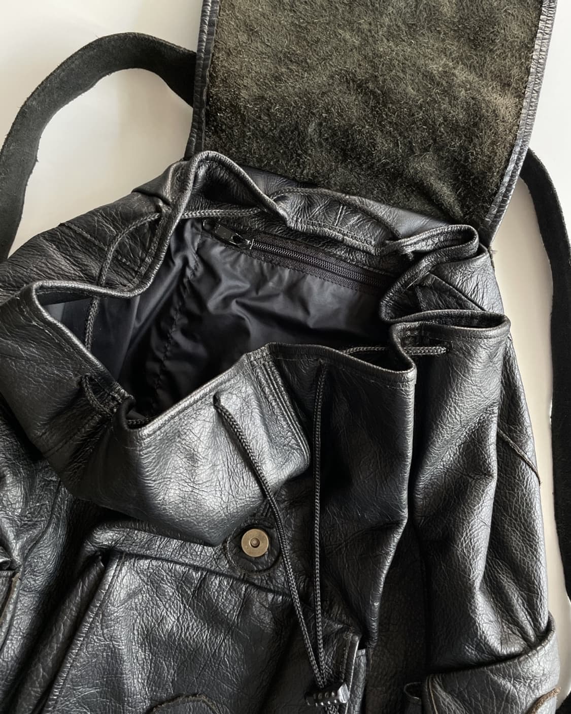 빈티지 레더 백팩 상품이미지4