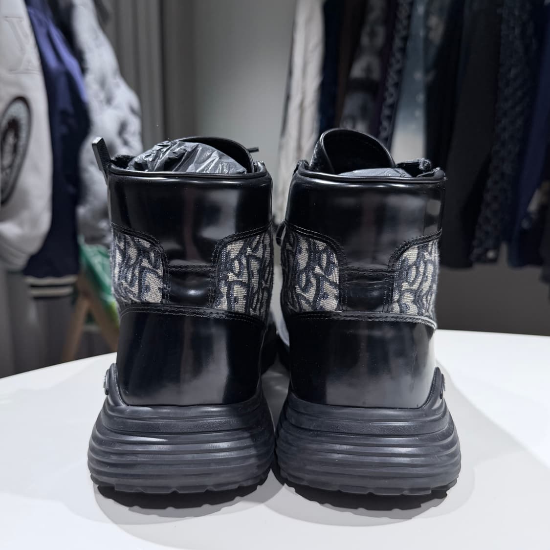 (A/43) / 디올 컴뱃 레더 앵클 부츠 블랙 유광 송아지 가죽 상품이미지4