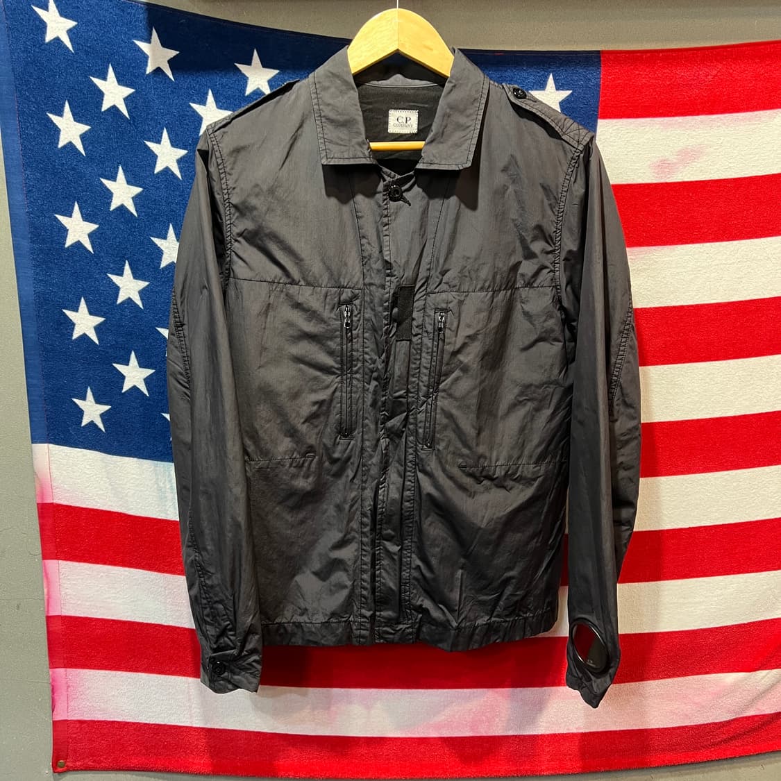 CP 컴퍼니 나일론 시계창 자켓 상품이미지1