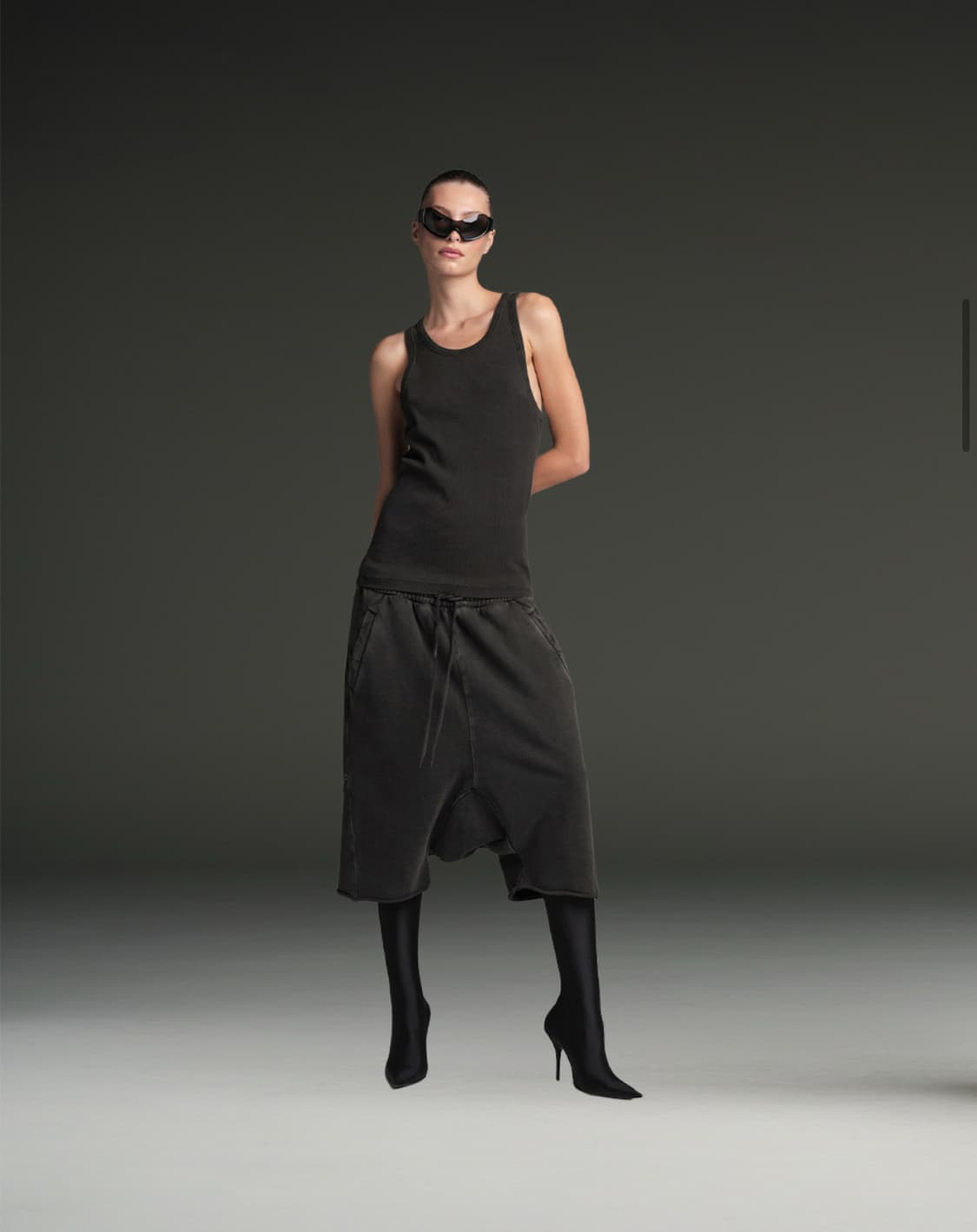 Entire studios 헤비드롭쇼츠 워시드블랙 상품이미지6