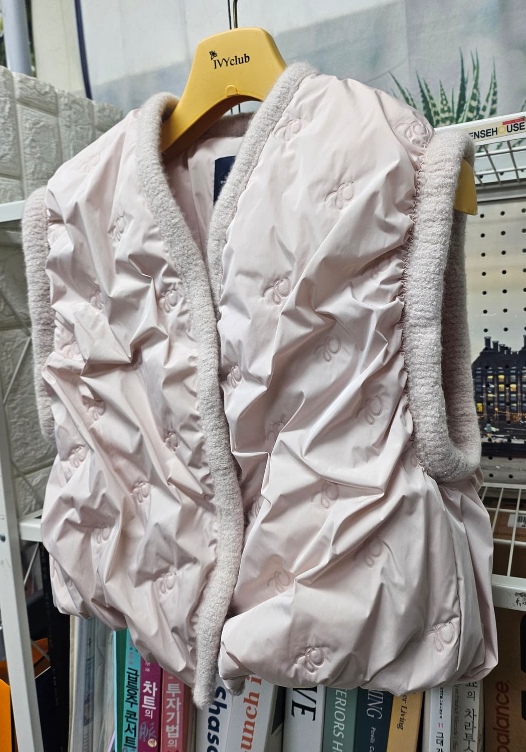 더캐시미어 여성 숏 패딩조끼 55~슬림66 숏 패딩베스트 AD42 상품이미지2