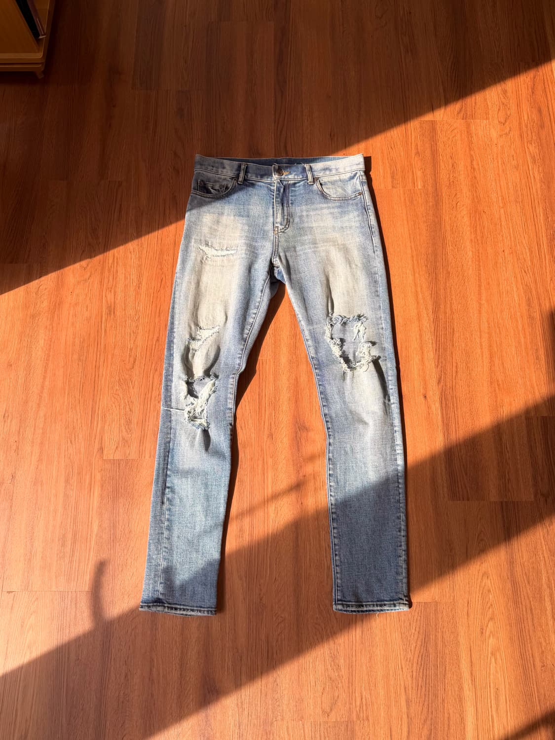 생로랑 17SS 데미지 데님 팬츠 상품이미지1