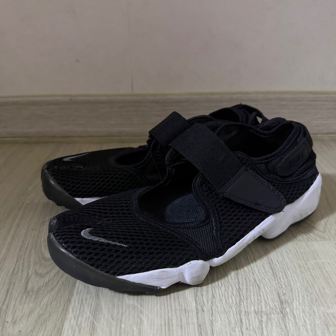 나이키 에어리프트 남성 스니커즈 270 상품이미지8