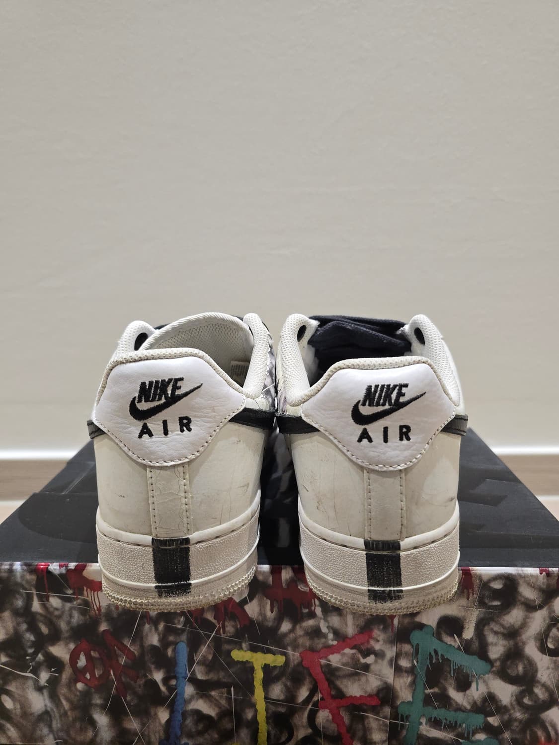 [265] 나이키 x 피스마이너스원 에어포스 1 로우 파라노이즈 2.0  상품이미지5