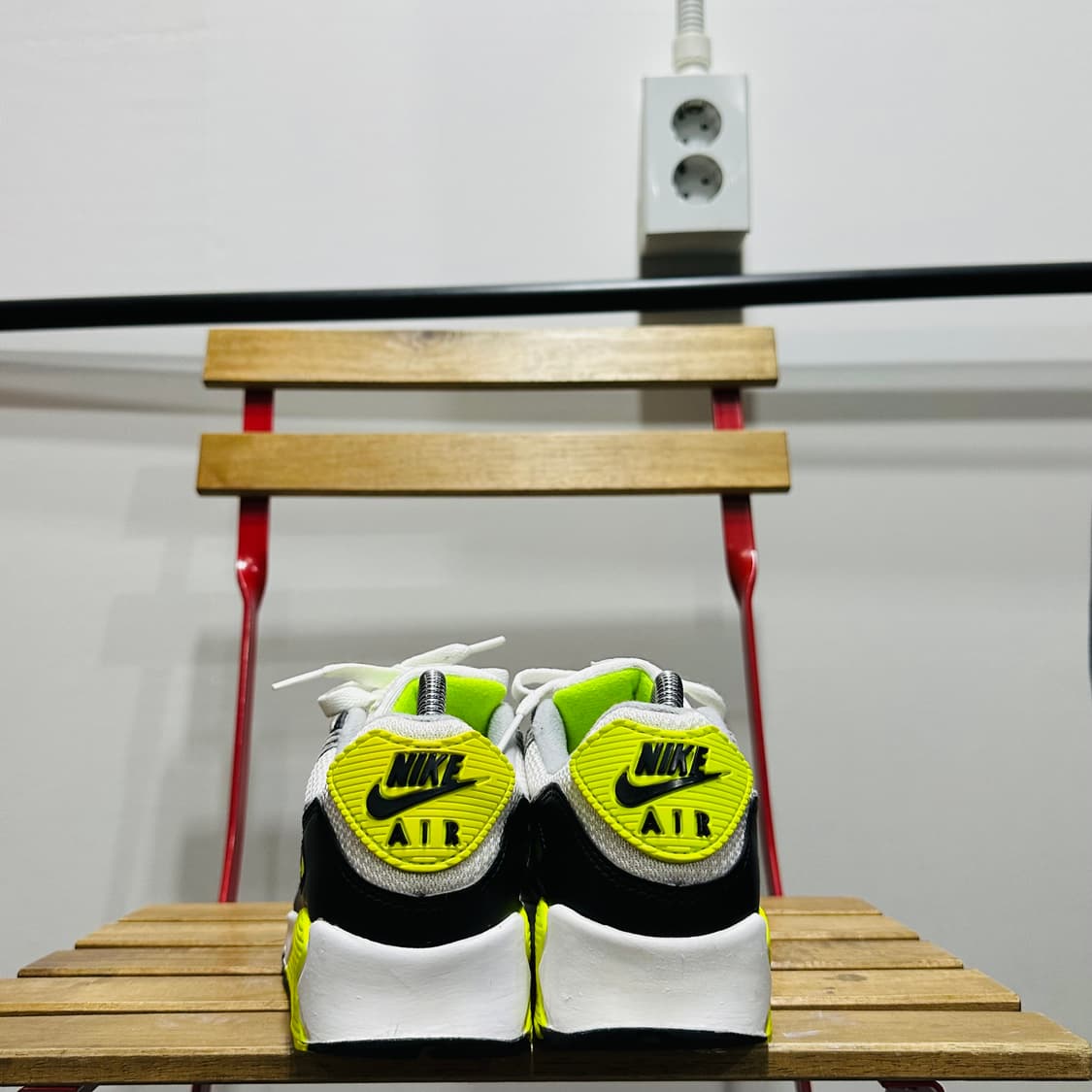 235) 나이키 운동화 여성 여자 신발 에어맥스90 형광 상품이미지4