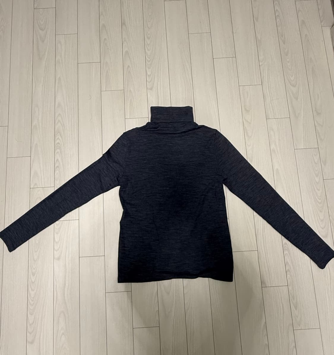 생로랑 카산드라 터틀넥 그레이 m 상품이미지3