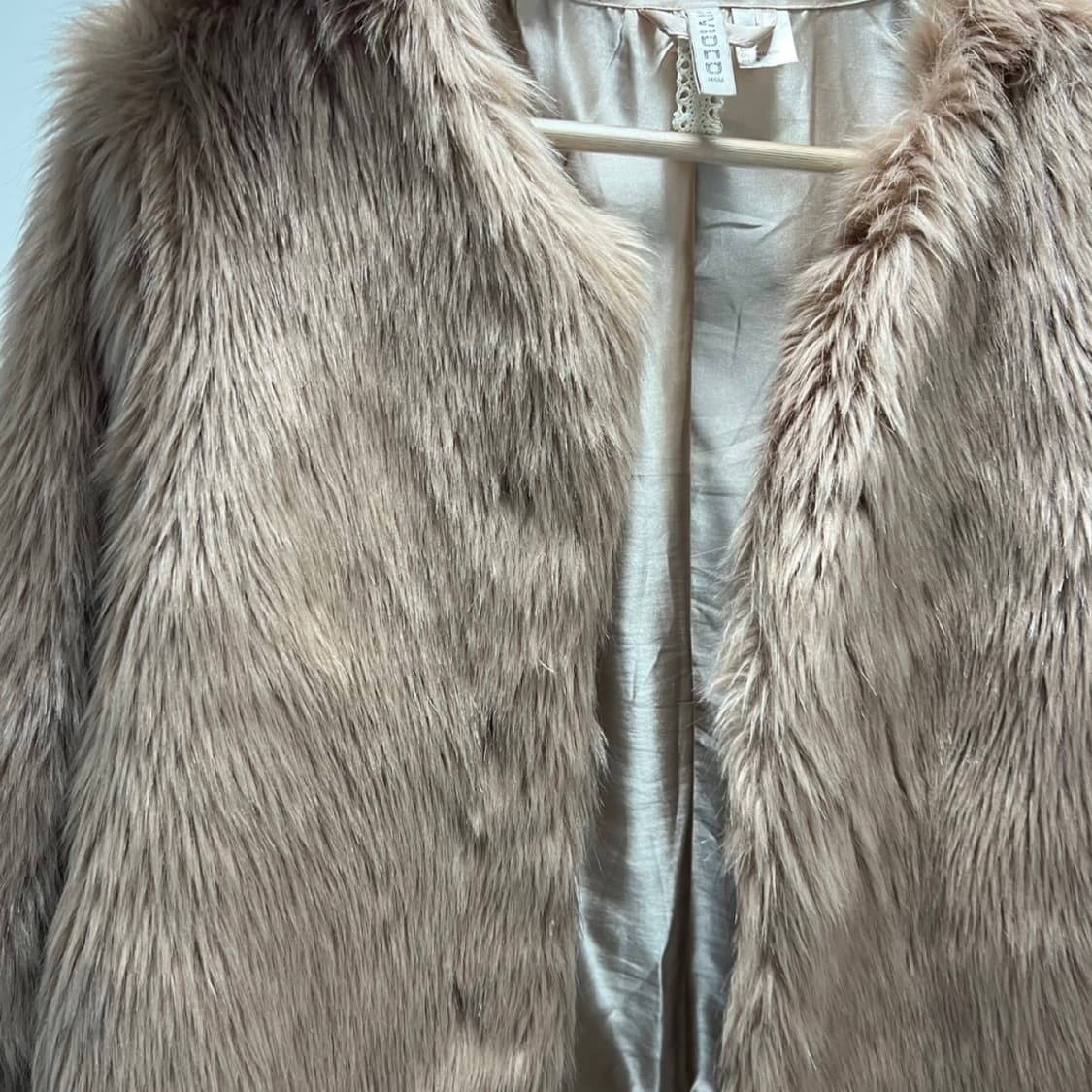 에이치엔엠 핑크 퍼자켓 상품이미지4