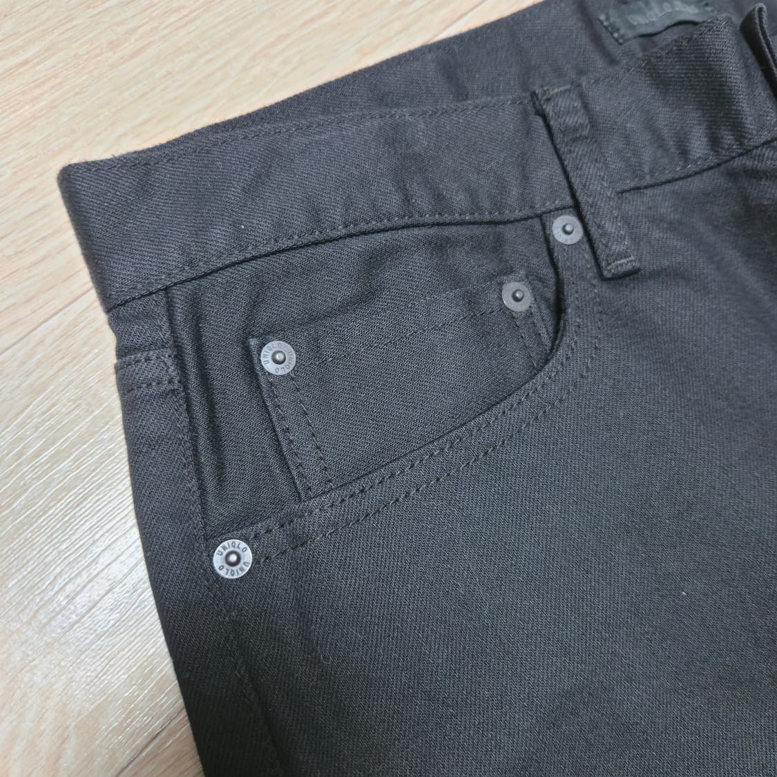 34)새상품 유니클로 블랙진 슬림핏 스트레치 셀비지 상품이미지4