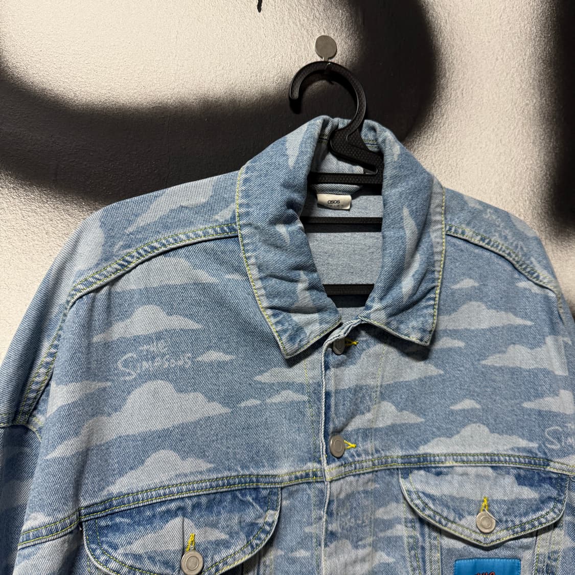 ASOS x Simpson 클라우드 자카드 풀 패턴 데님 트러커 자켓 상품이미지3