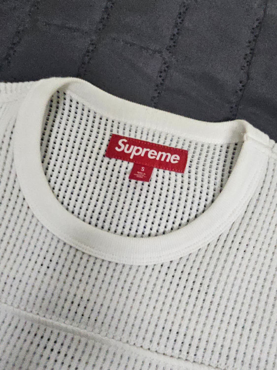 슈프림 폴라텍 메쉬 롱슬리브 풋볼 탑 화이트 25ss 상품이미지3