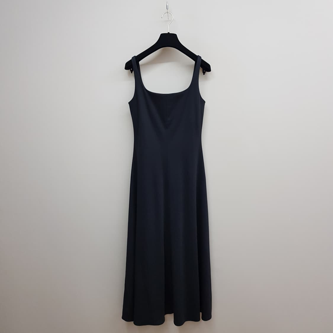 ORR 오르 스퀘어넥 슬리브리스 롱 원피스 s사이즈 상품이미지4