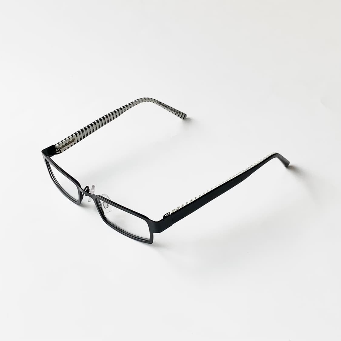 890 데드스탁 빈티지 스몰사이즈 미니멀 메탈 블랙 스퀘어 프레임 픽키 상품이미지3