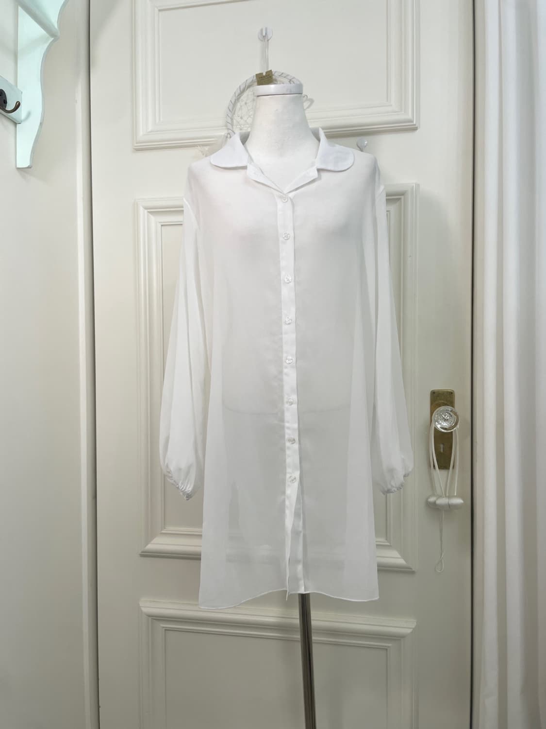 white sheer collar shirt opc 상품이미지1