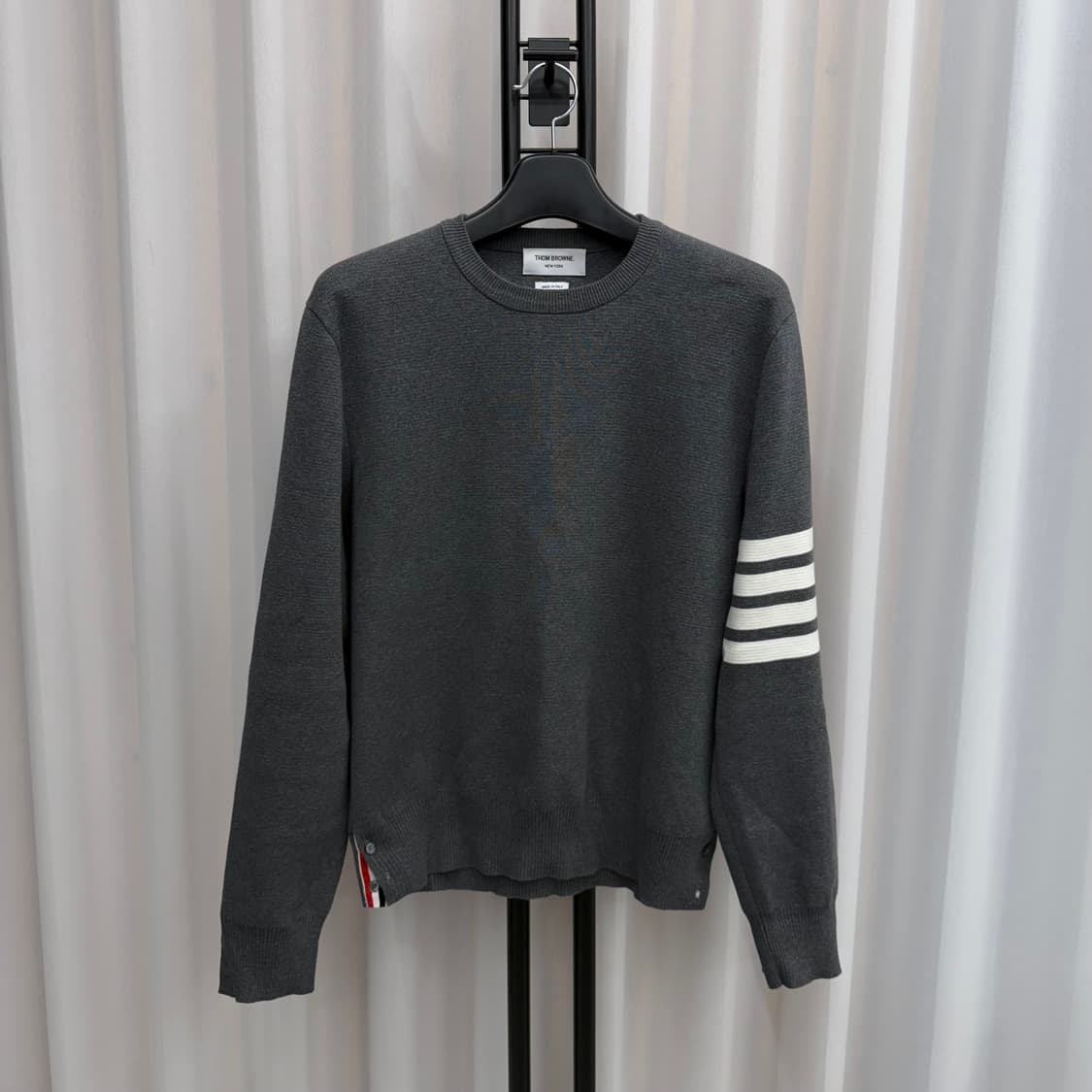 [4] 톰브라운 밀라노스티치 니트 그레이 상품이미지1
