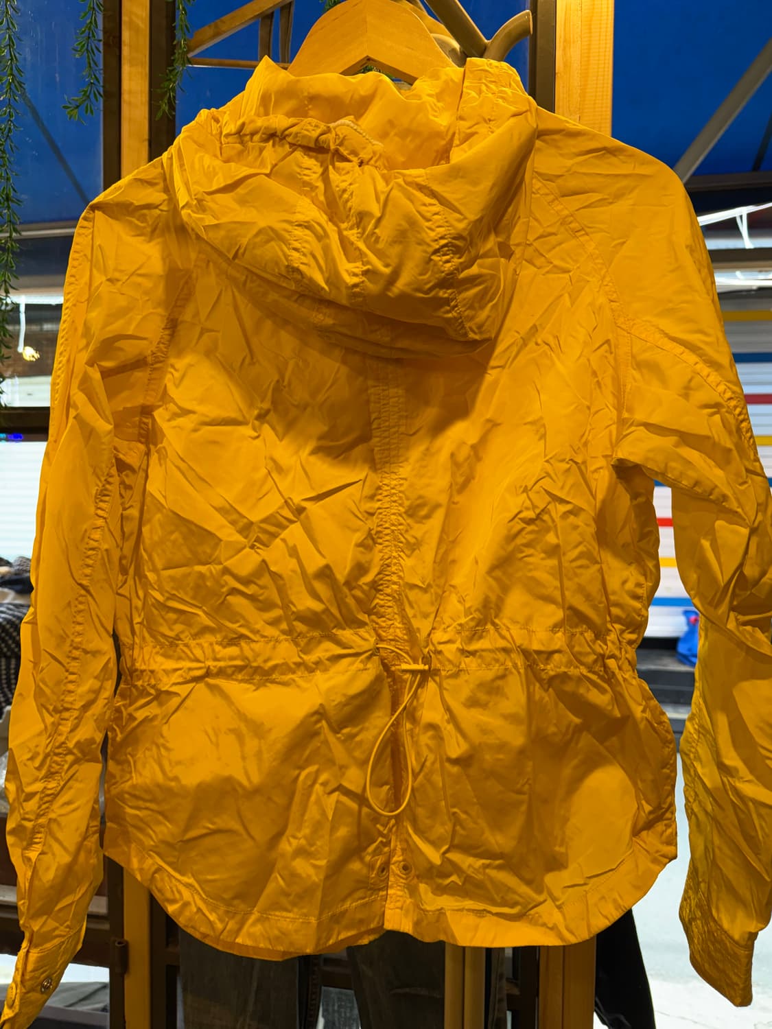 라코스테 옐로우 윈드브레이커 상품이미지3