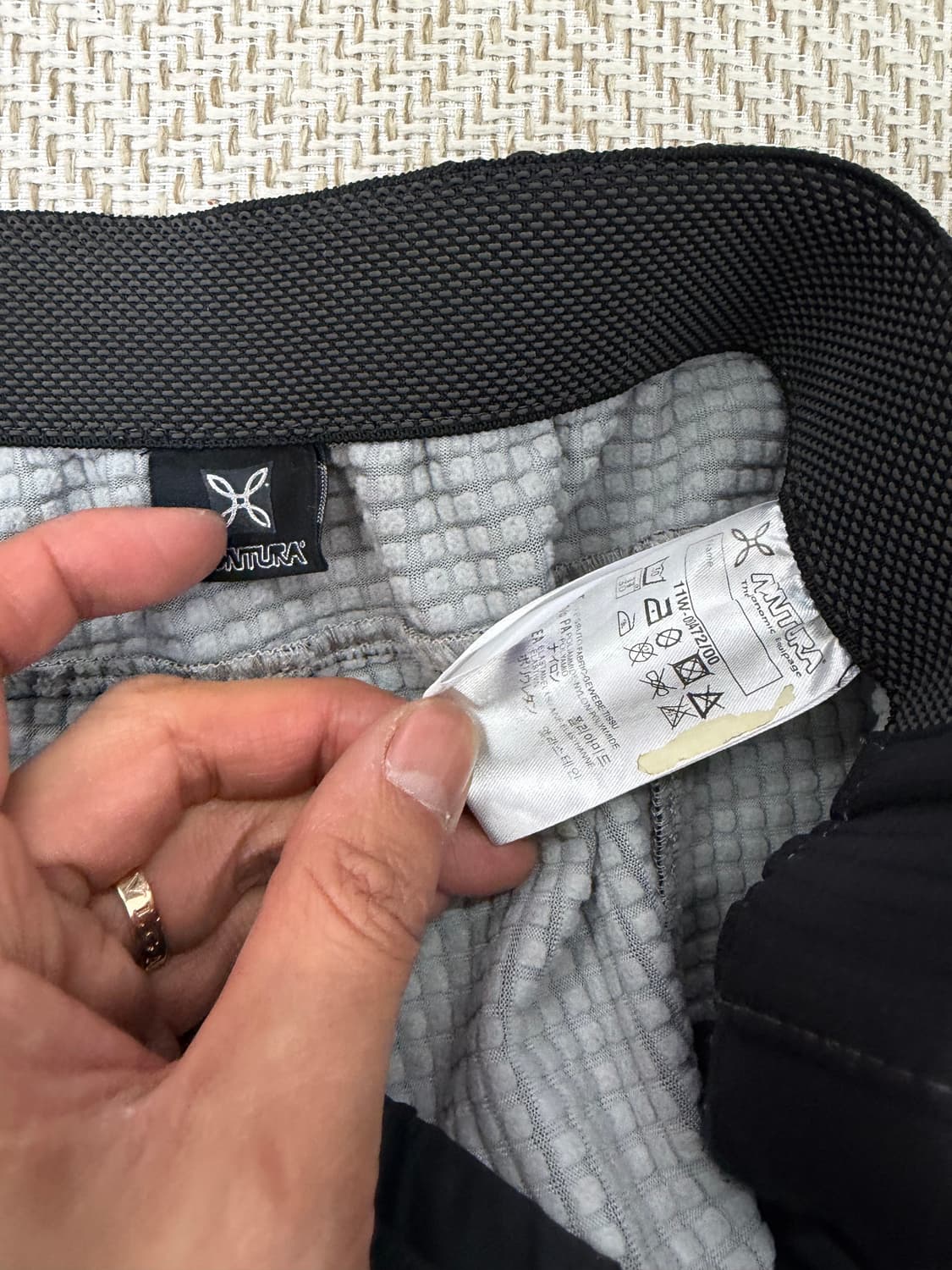 정품) 몬츄라 남성 블랙 밴딩팬츠 L 상품이미지6