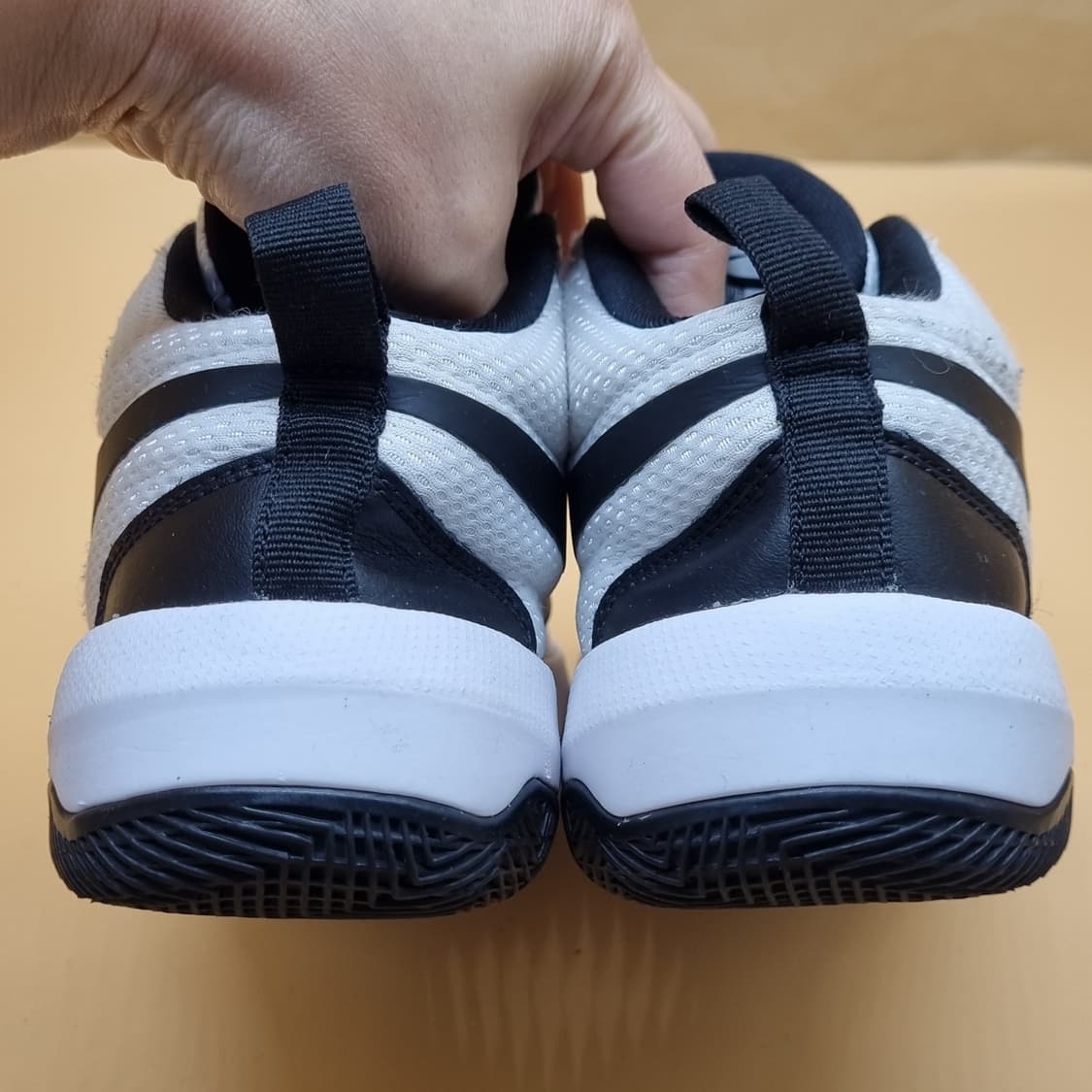 나이키 팀 허슬 D8 여성운동화235  상품이미지4