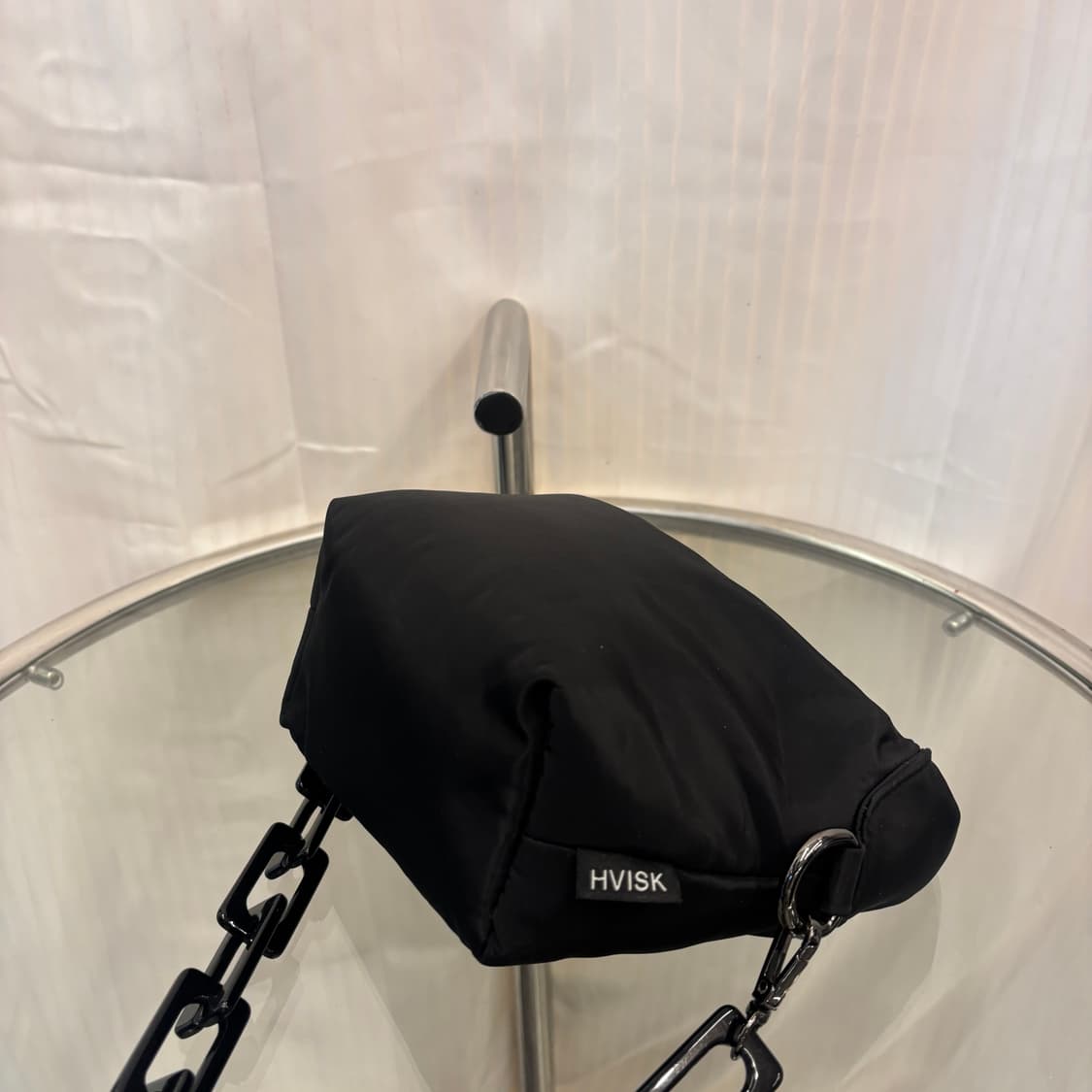  Hvisk 비스크 비건 나일론 토트백      상품이미지8