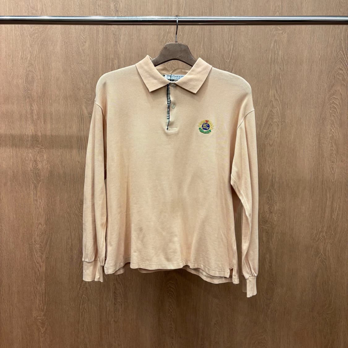 버버리 코튼 PK 티셔츠 하프 버튼 크레스트 로고 자수 디테일 오렌지 상품이미지2