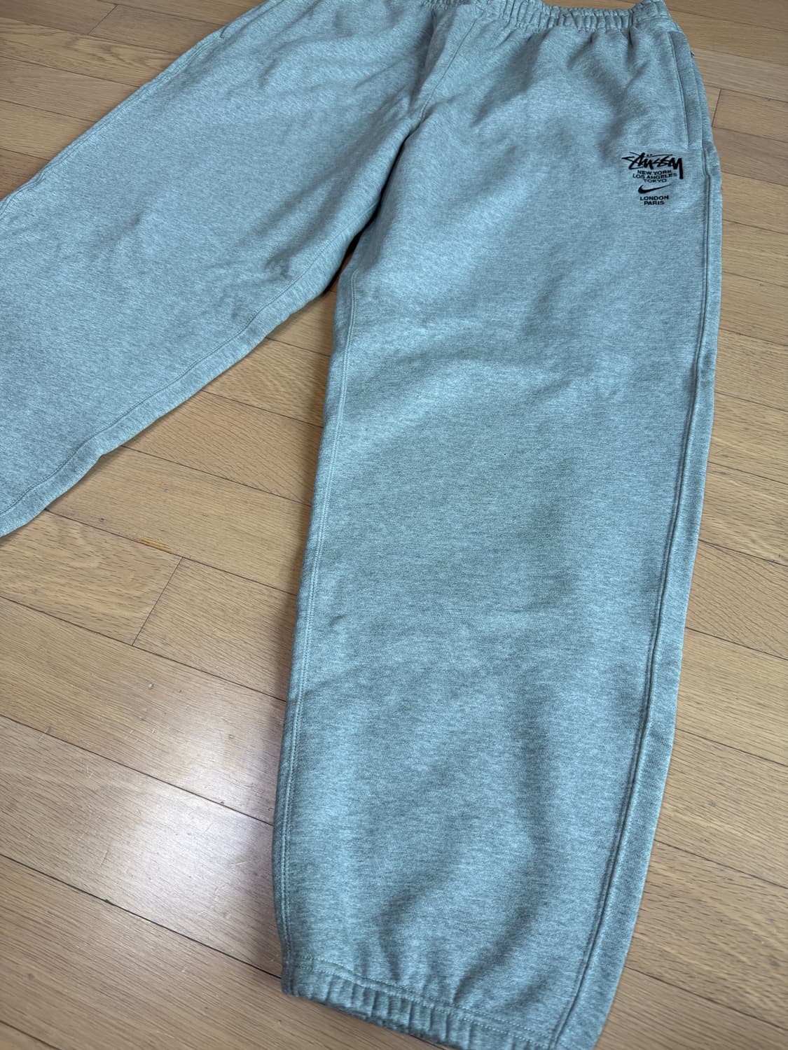 [XL] 나이키 x 스투시 나투시 NRG 플리스 스웻 팬츠 그레이 상품이미지2