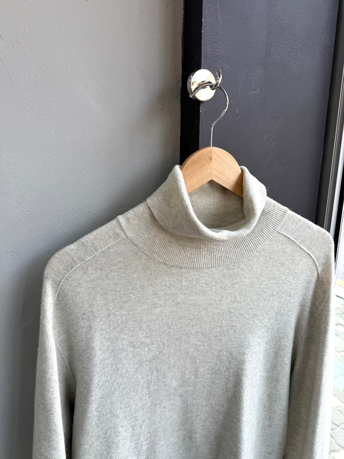 100/ 타임옴므 20FW 알파카 터틀넥 니트 상품이미지4