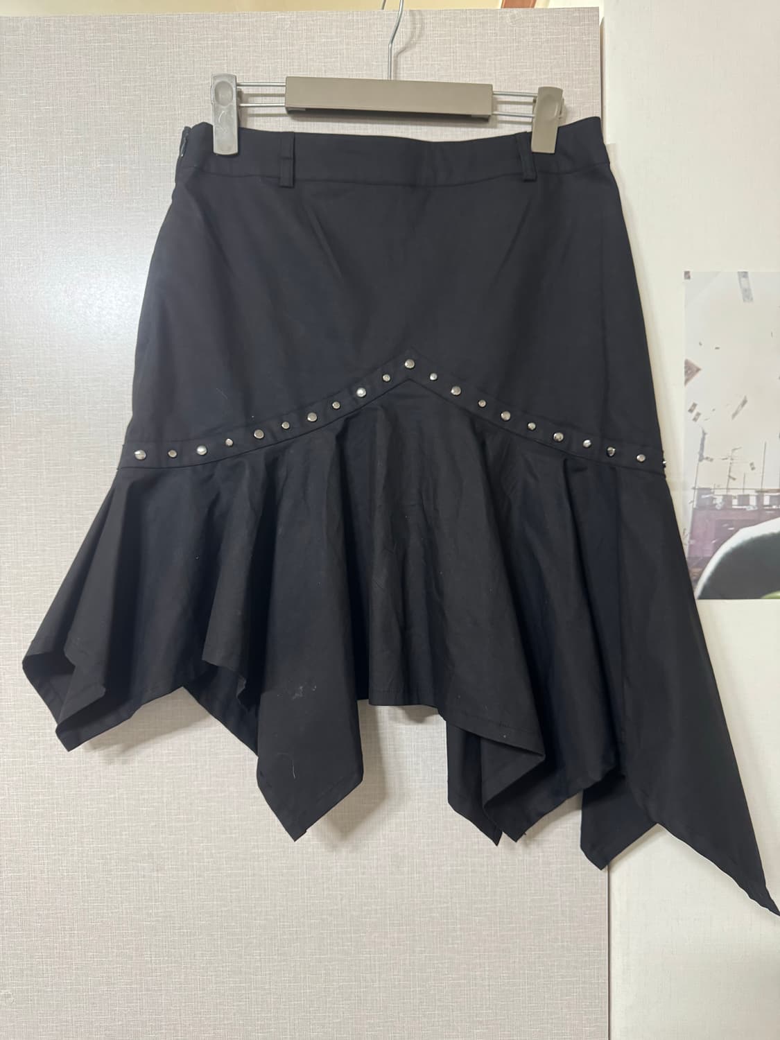 Asymmetric Rivet Skirt 상품이미지2
