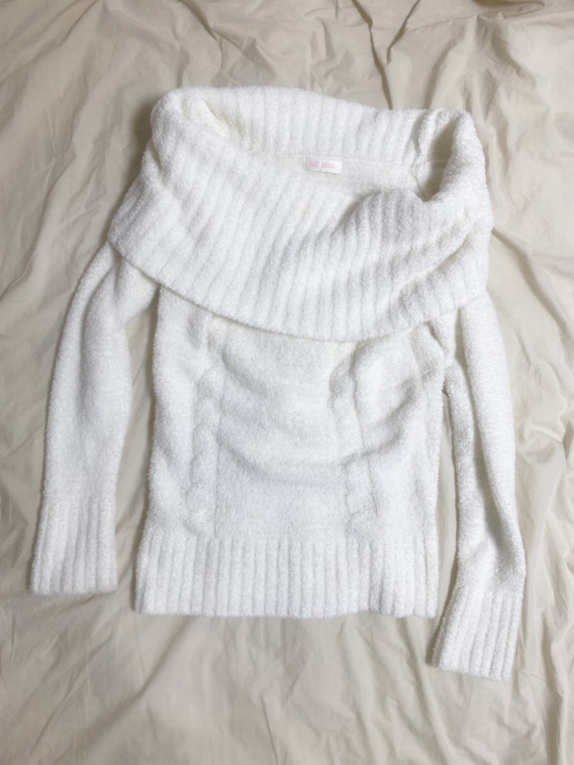 (판매) 리즈리사 오프숄더 니트 트랄라라 달천깔 stc 상품이미지1