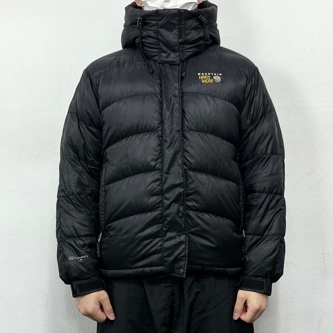 마운틴 하드웨어 OG 콘듀잇 SL 테크 패딩자켓 상품이미지2