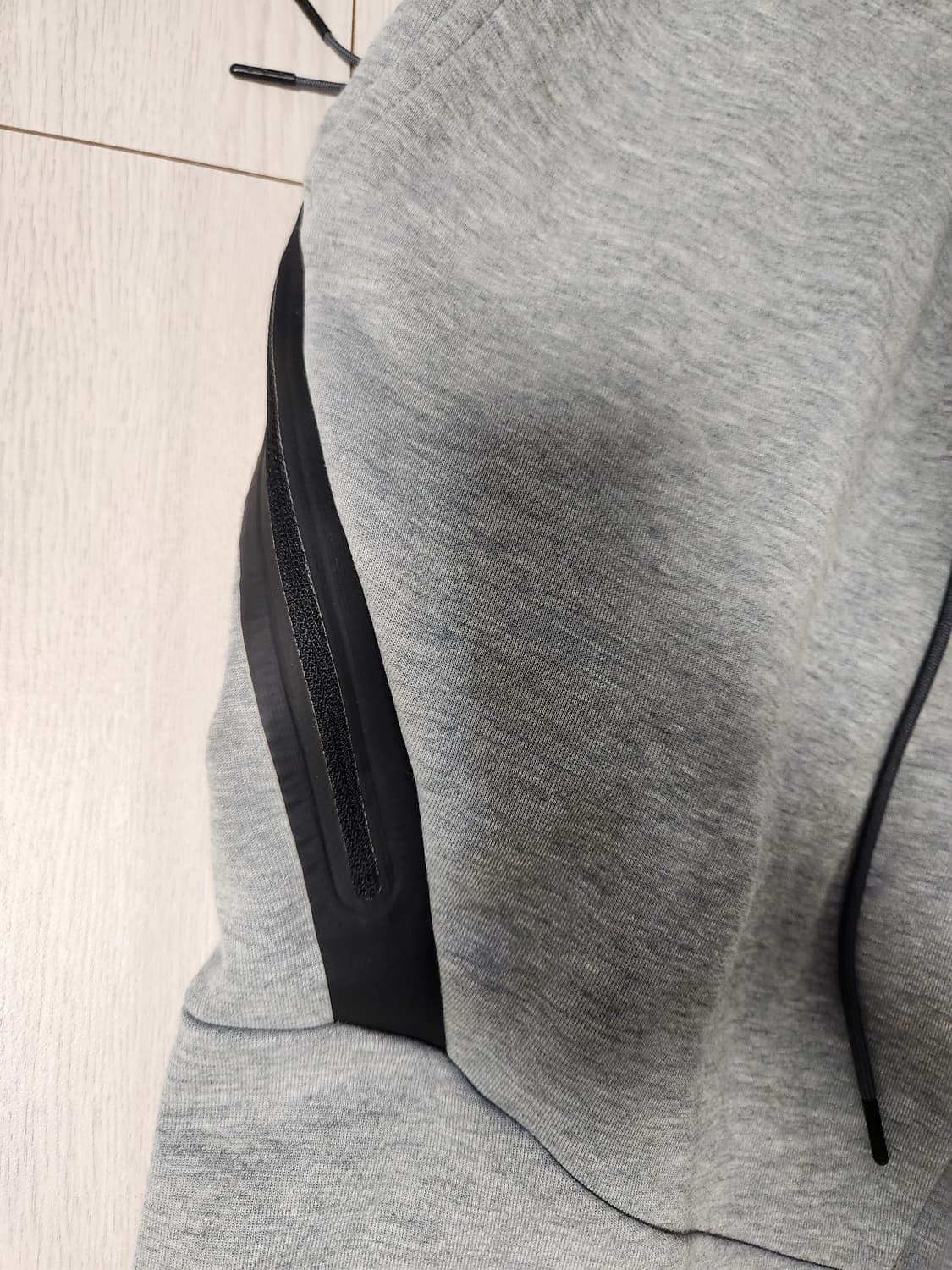 나이키 테크 플리스 조거 팬츠 805163-063 사이즈105 xl

에 상품이미지4