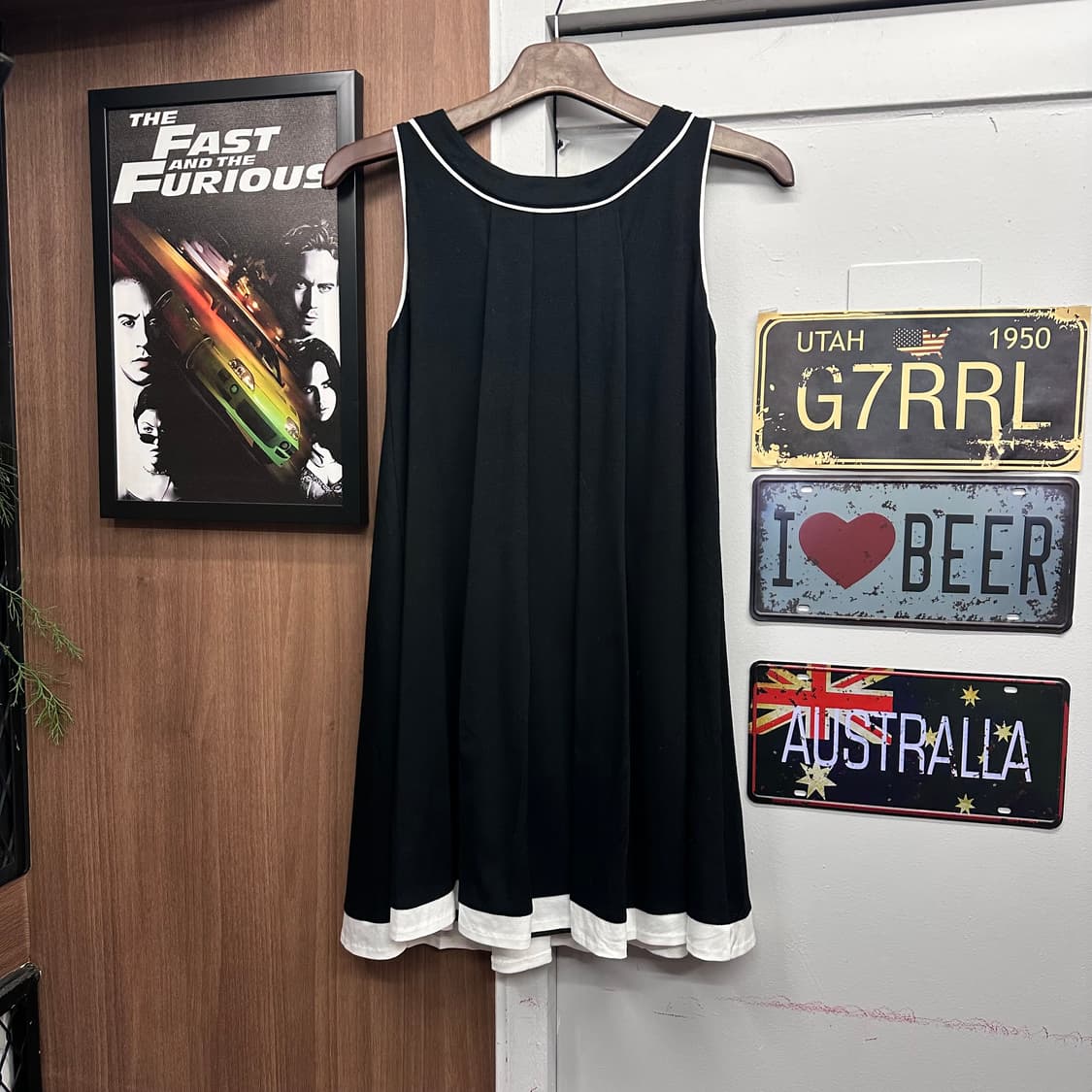 Barbie, Black Pleated Midi Dress 상품이미지2