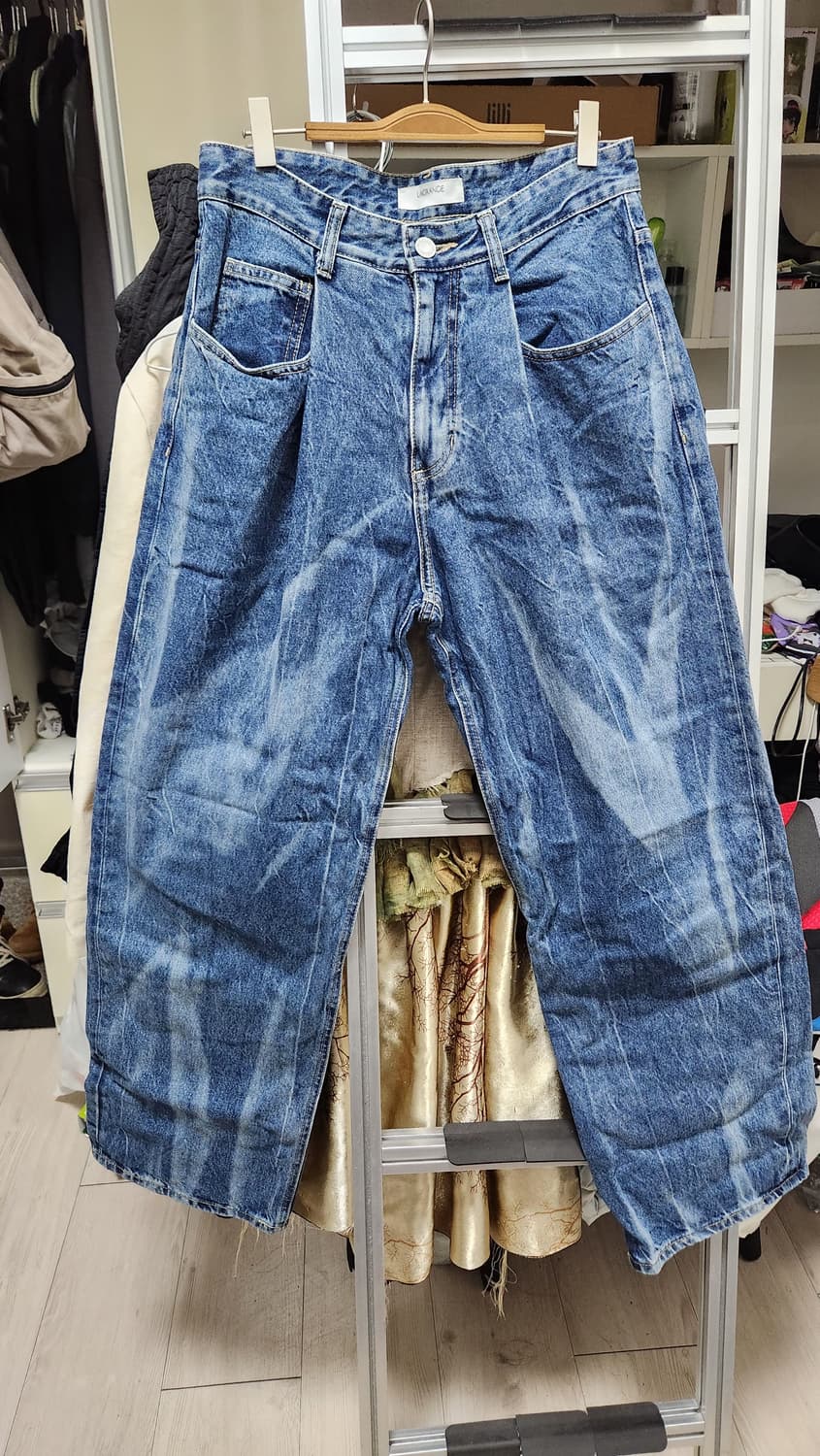 라그랑지 레이저 워시드 턱 데님팬츠 상품이미지1