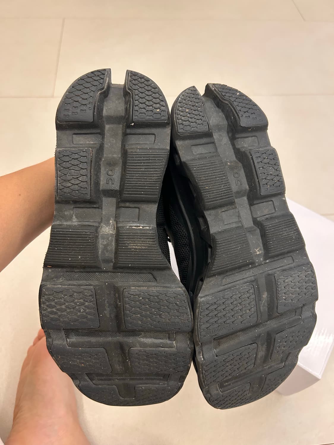 온러닝 파프 블랙 270 9사이즈 상품이미지7