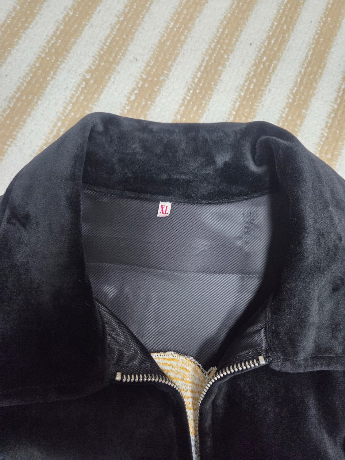 자수 벨벳 수베니어 자켓 (블랙) 상품이미지3