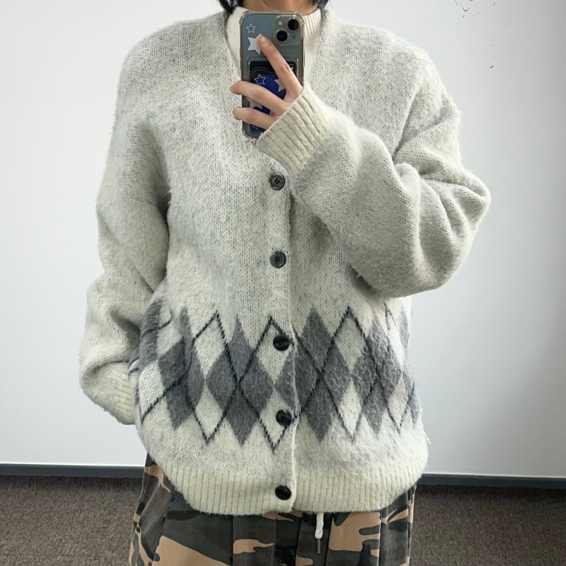 Tonywaks 토니웩 아이보리 그레이 아가일 니트가디건 상품이미지2