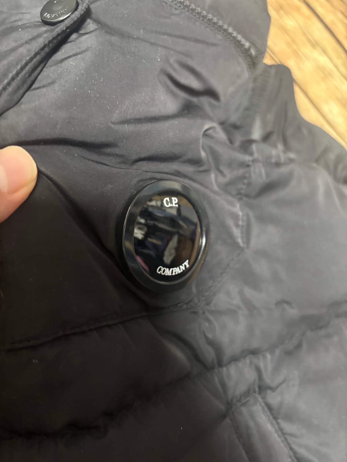CP컴퍼니 고글후드 패딩조끼 상품이미지4