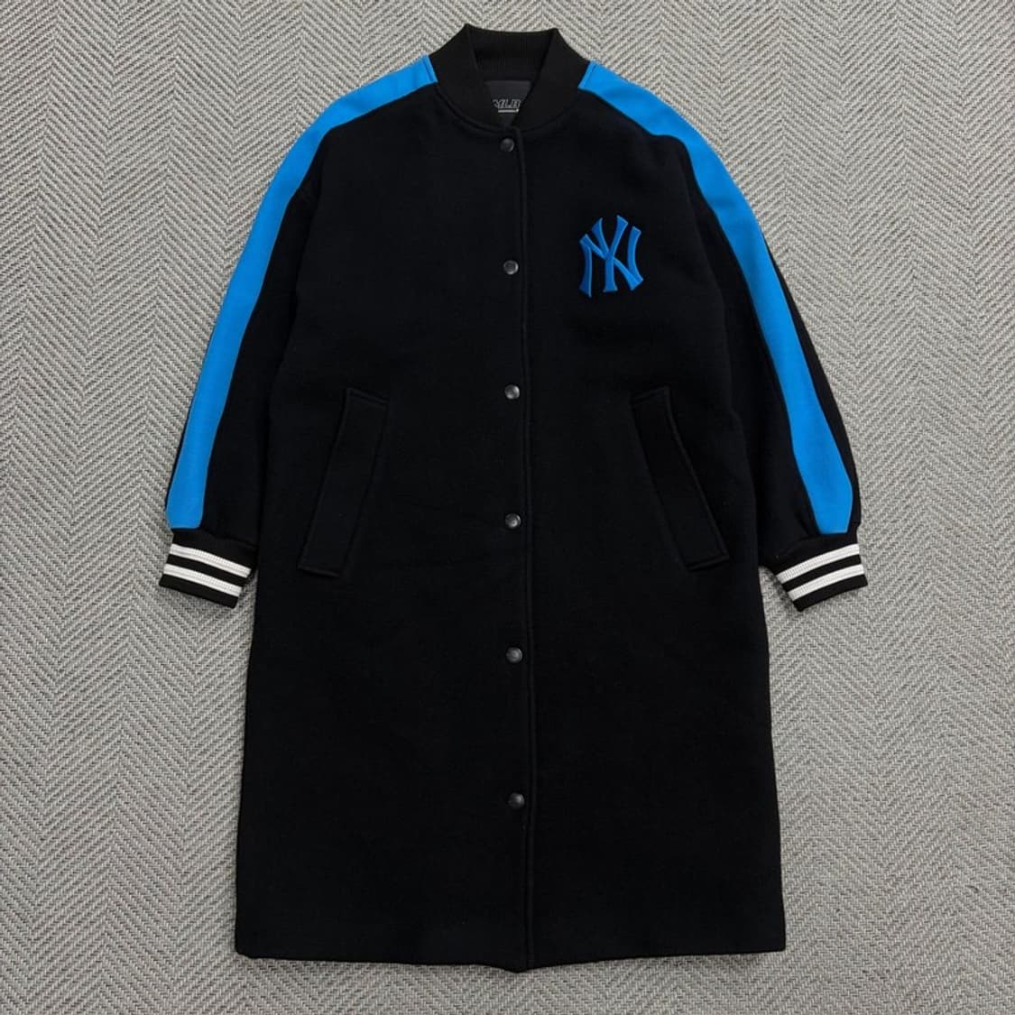mlb 뉴욕양키즈 바시티 코트 v1779 상품이미지1