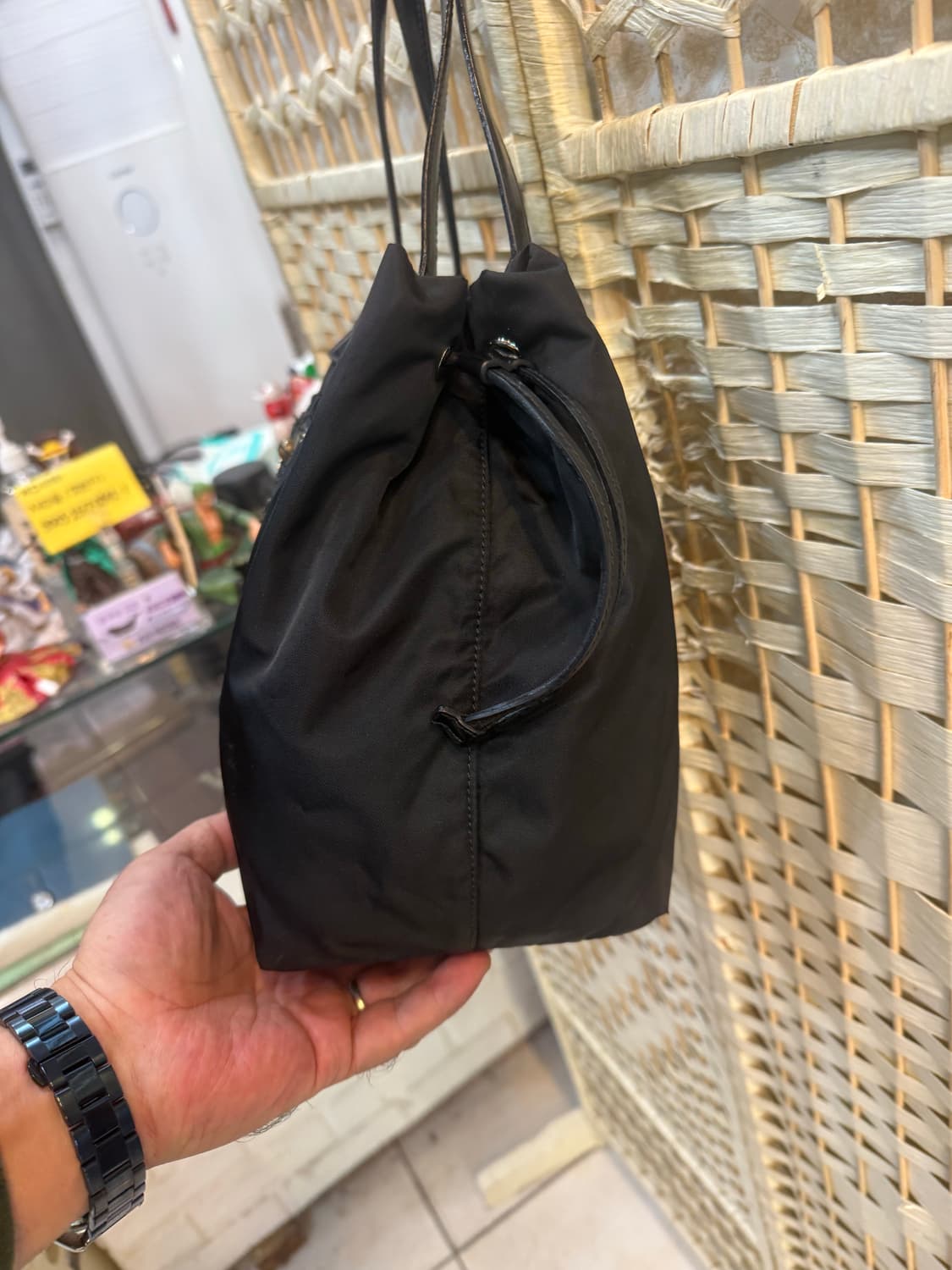 정품 프라다 나일론 복주머니 토트백 팝니다 상품이미지3