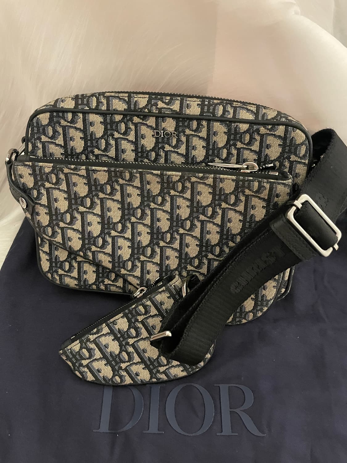 디올 오블리크 트리플 새들 메신저백 가방 상품이미지1