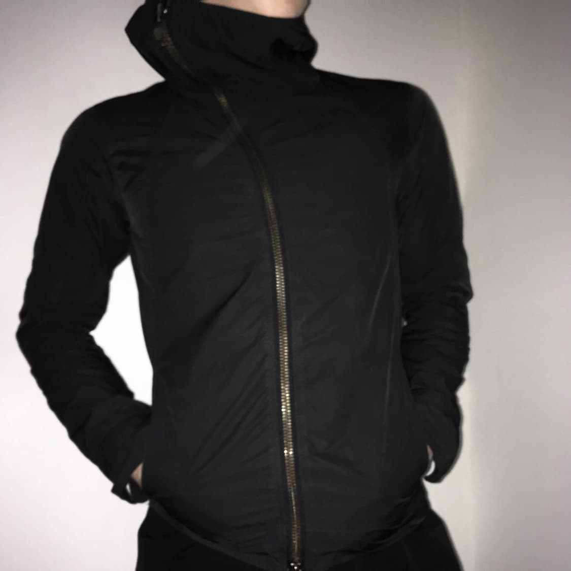 립반윙클 사선 나일론 집업 상품이미지1