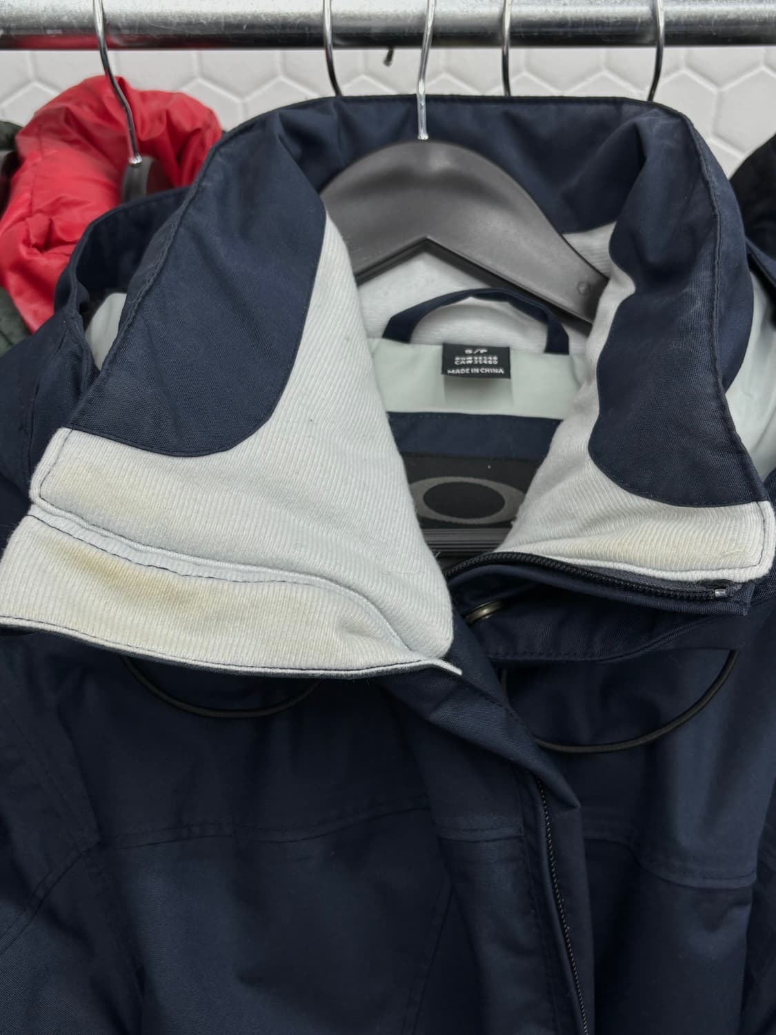 오클리 서클로고 바람막이 상품이미지6