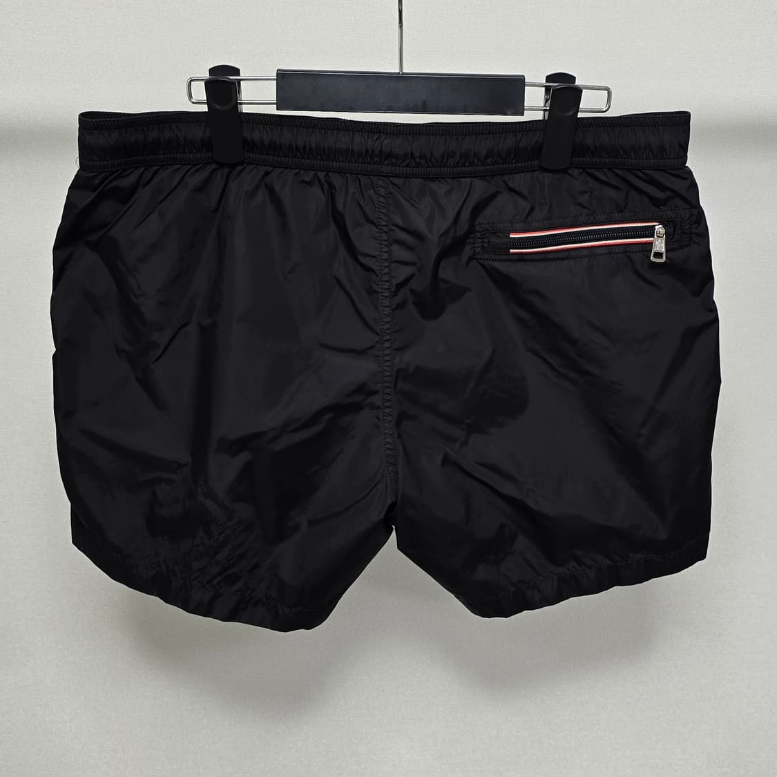 몽클레어 와펜 반바지 xl 판매 상품이미지2